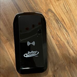 Battery Tender Car Jump-starter Wireless Charger
